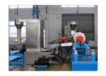 工程塑料造粒機(jī)（新型），改性塑料造粒設(shè)備